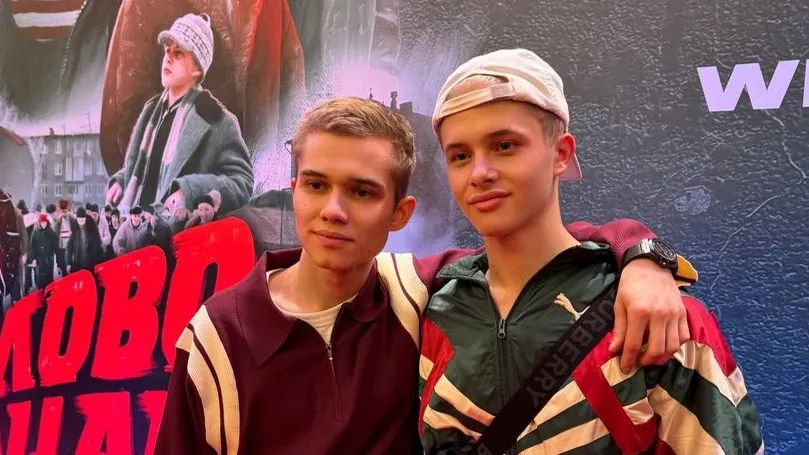 Рузиль Минекаев и Леон Кемстач на премьере сериала «Слово пацана». Фото: vk.com/real_ruzil