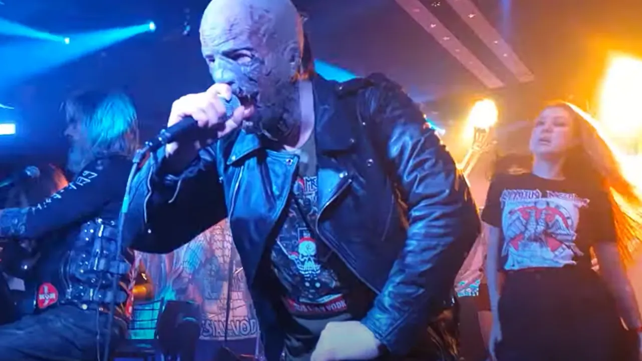 Кадр видеоканала  Dr Avalanche/Youtube