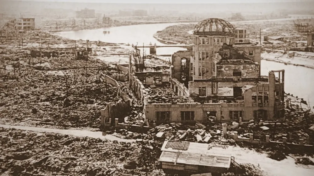 Мемориальный парк мира, посвященный памяти жертв атомной бомбардировки 6 августа 1945 года. Хиросима. Фото: GC photographer/Shutterstock/Fotodom