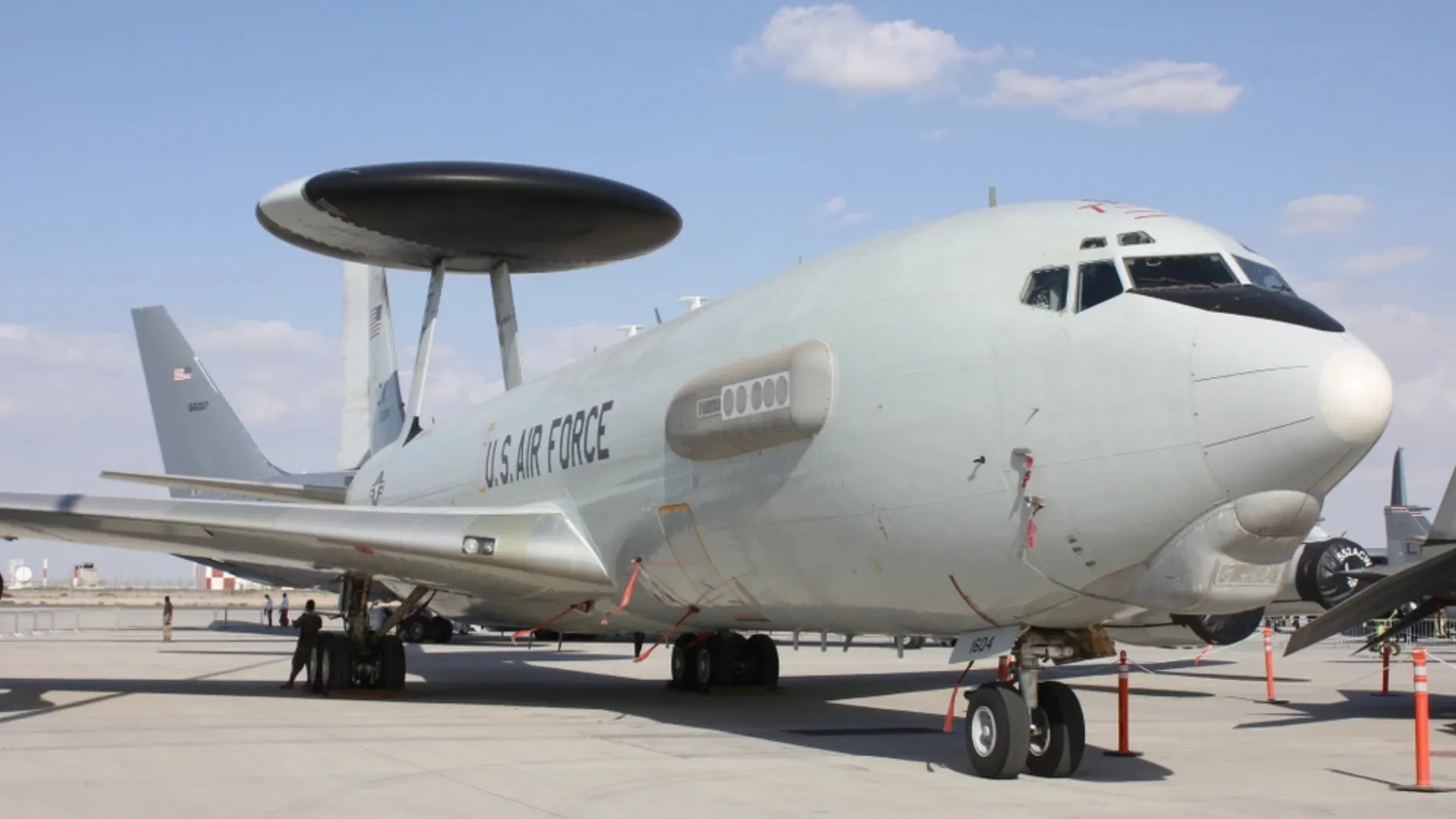 В США заявили, что уничтожить самолет Boeing Е-3 Sentry Ирану помогла РФ