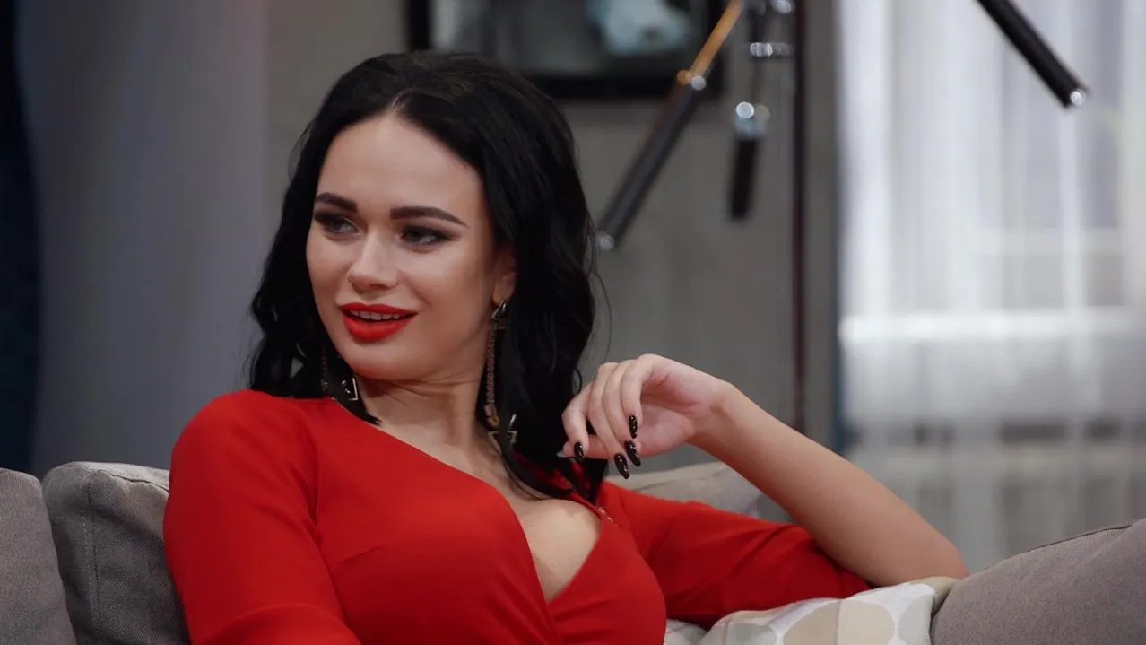 Яна Кошкина в шоу «Однажды в России», 5 сезон, 29 выпуск Скриншот: официальный канал шоу «Однажды в России»/ТНТ/rutube.ru