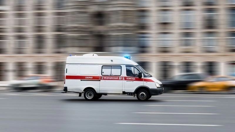 «МК»: житель Москвы не получил ни одной тяжелой травмы, упав с девятого этажа