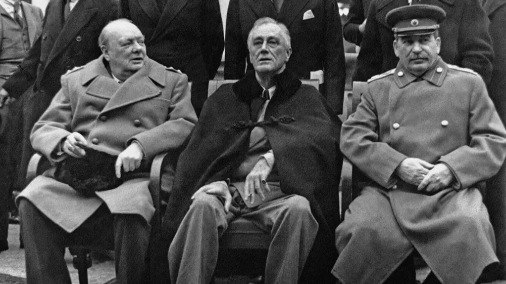 Уинстон Черчилль, Франклин Делано Рузвельт и Иосиф Сталин во время Ялтинской конференции. Февраль 1945 г. Фото: Самарий Гурарий/МАММ/МДФ/russiainphoto.ru