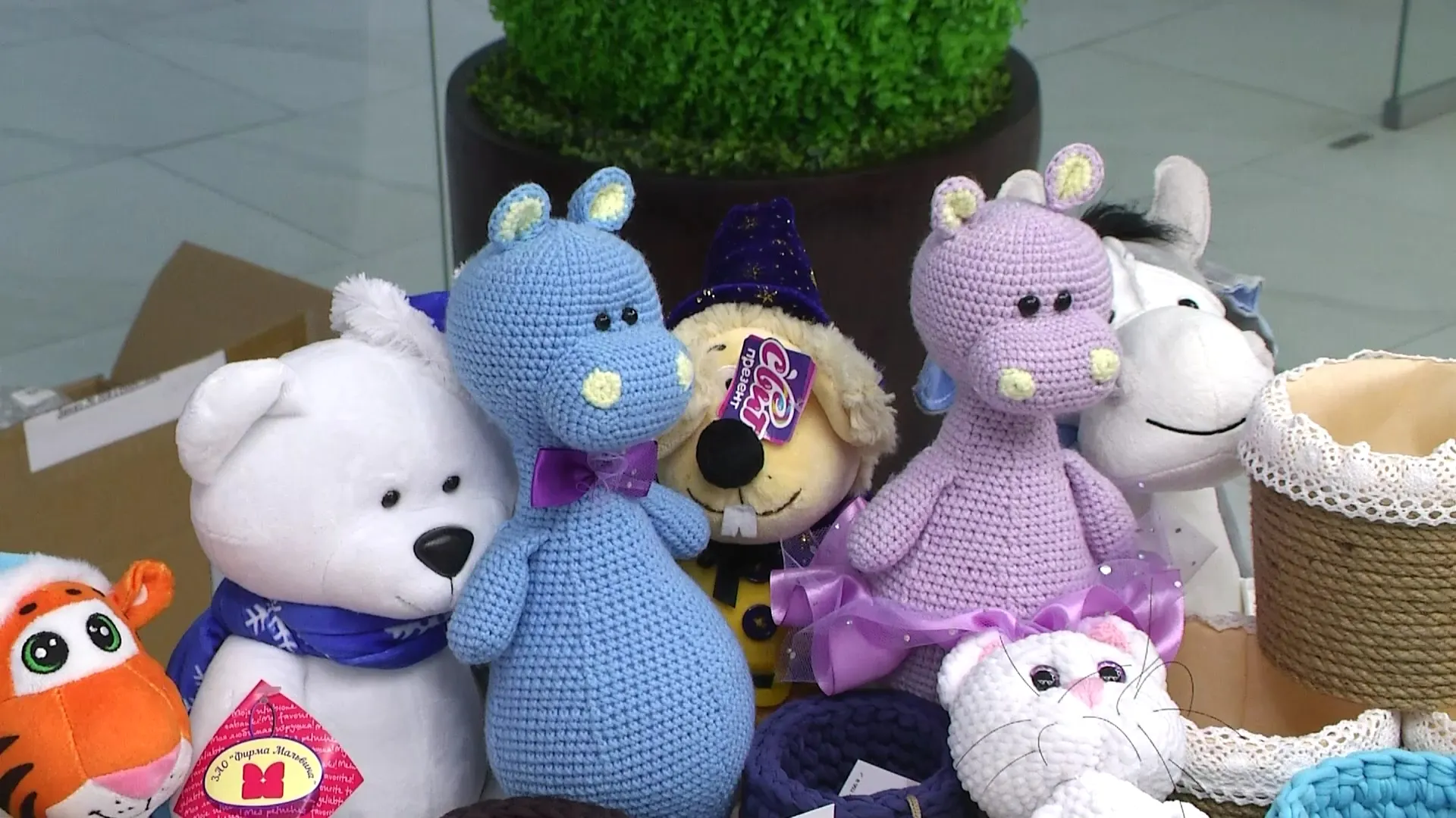 В Ноябрьске открылась благотворительная ярмарка в помощь детям с аутизмом