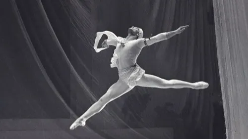 Владимир Васильев в балете «Лейли и Меджнун». 1964 г. Фото из архива артиста. Источник: 2011.bolshoi.ru