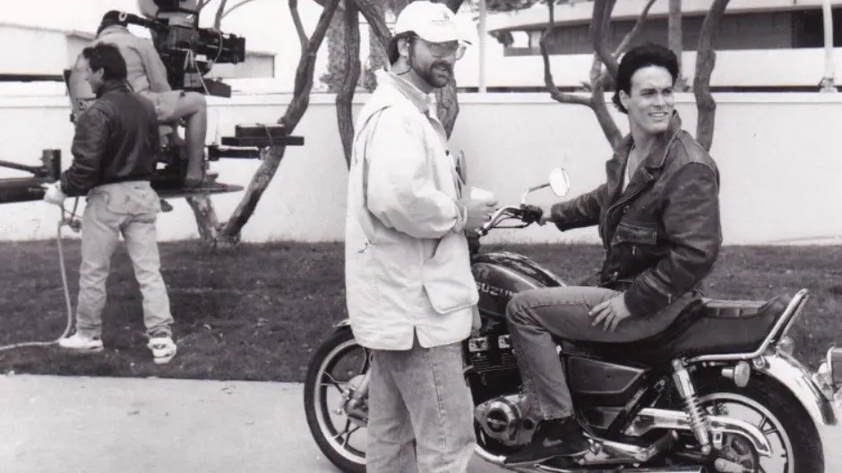 На съемочной площадке фильма «Беглый огонь». Фото: 20th Century Fox/20th Century Studios/kinopoisk.ru