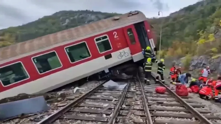 Кадр видео канала  NewsX Live/www.youtube.com/watch?v=LdnCYifoSCk