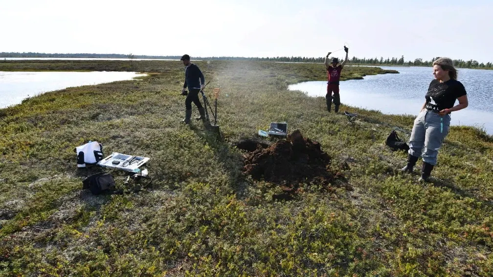 Ученые со всего мира приезжают изучать феномен, а туристы — увидеть необычное природное явление. Фото: sever-press.ru