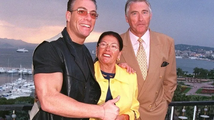 Актер Жан-Клод Ван Дамм с родителями на Каннском кинофестивале. 18 мая 1998 г. Фото: Featureflash Photo Agency/Shutterstock/Fotodom