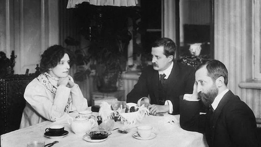 Зинаида Гиппиус, Дмитрий Философов, Дмитрий Мережковский. Фото: ЦГАКФФД СПб/russiainphoto.ru