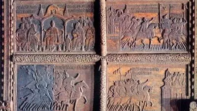 Иллюстрация «Сказание об обретении регалий Константина Мономаха» на резных клеймах Мономахова трона. Мономахов трон, резьба южной стенки. 1551 г. Оружейная палата Московского Кремля. Фото: kreml.ru