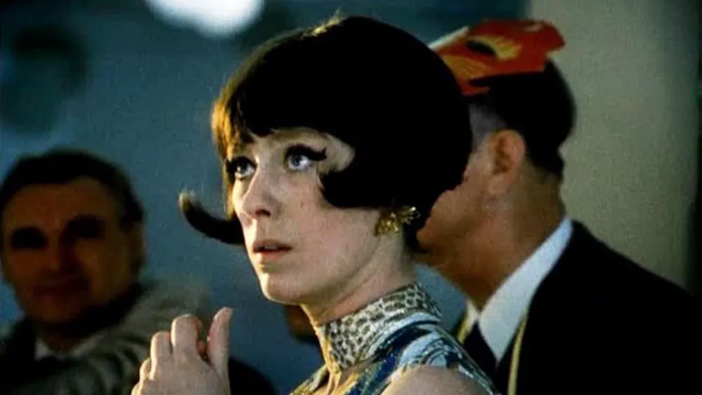 Екатерина Васильева в фильме «Эта веселая планета». Фото: «Мосфильм»/imdb.com