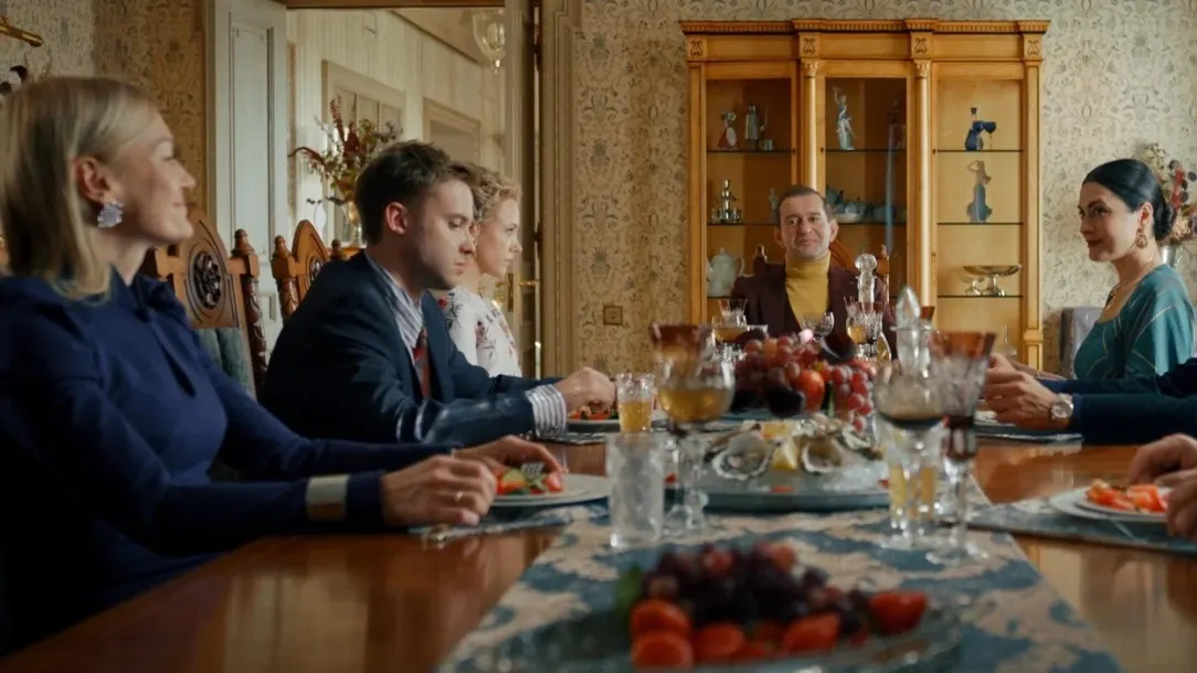 Кадр из фильма «Знакомство родителей»/QS Films/Ол Медиа Компани/START/СТС/НМГ-Кинопрокат/kinopoisk.ru