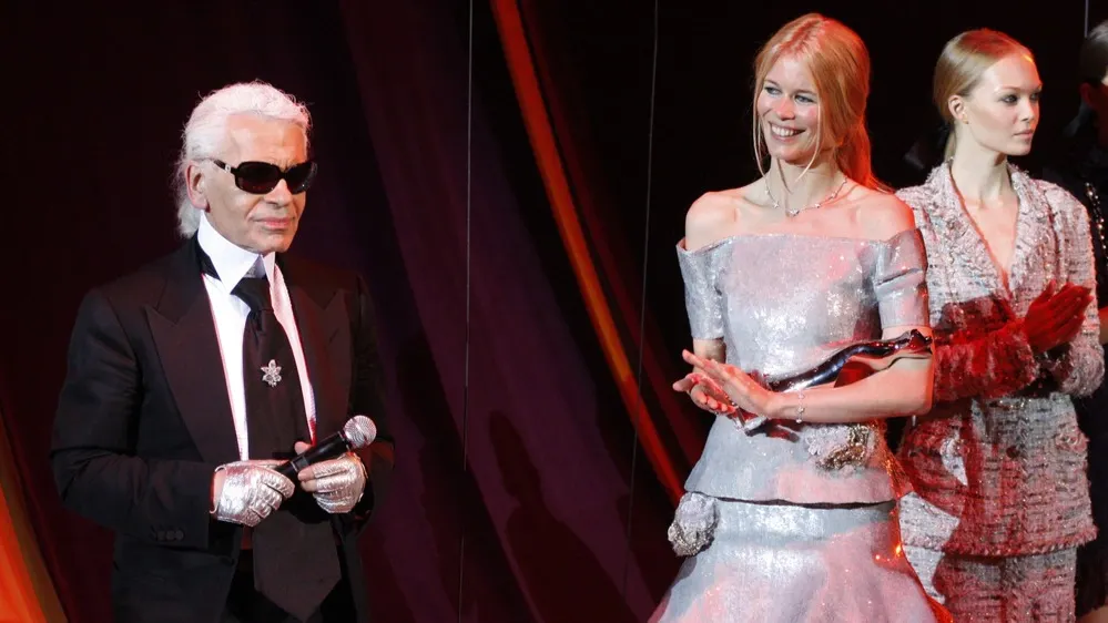 Клаудия Шиффер и Карл Лагерфельд. Берлин. 19 июля 2008 года. Фото: vipflash/Shutterstock/Fotodom