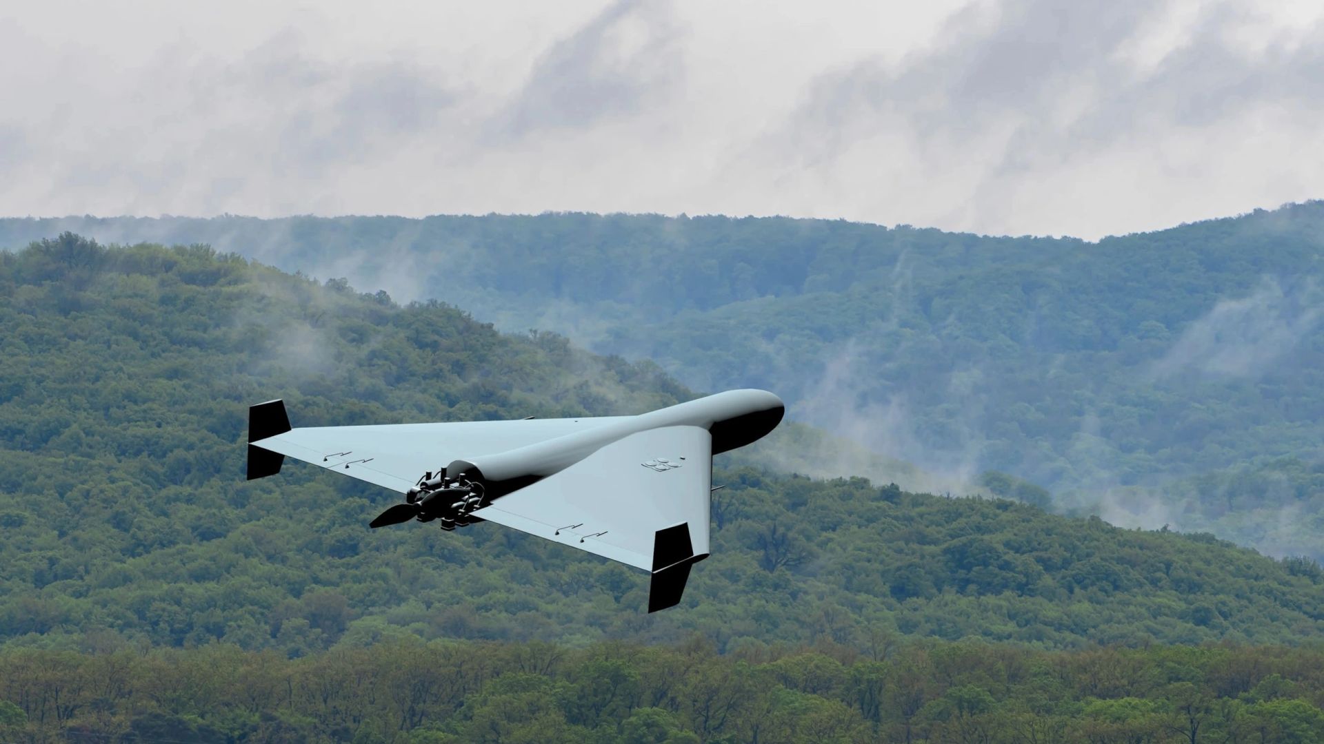 «РВ»: бойцы ВСУ вновь пытаются атаковать аэродромы РФ БПЛА из фур