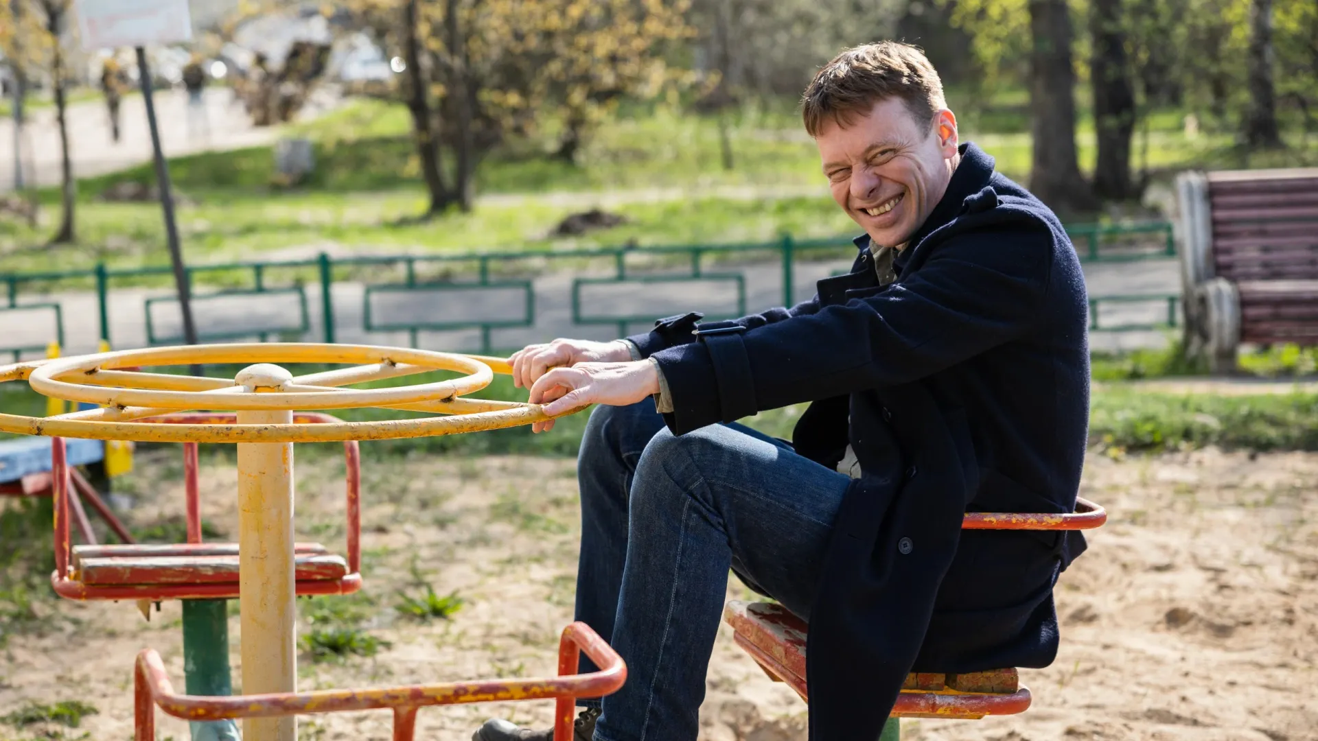 Павел Майков на съемках сериала «Контакт». Фото: Продюсерская компания «Среда»/«Гуд Стори Медиа»/kinopoisk.ru