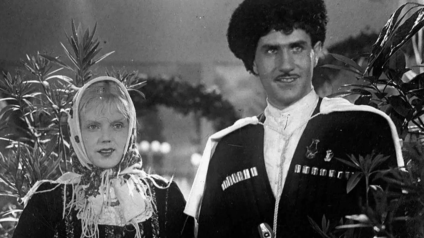 Первая звездная роль Зельдина. Фото: кадр из фильма «Свинарка и пастух» / «Мосфильм» / Иван Пырьев 