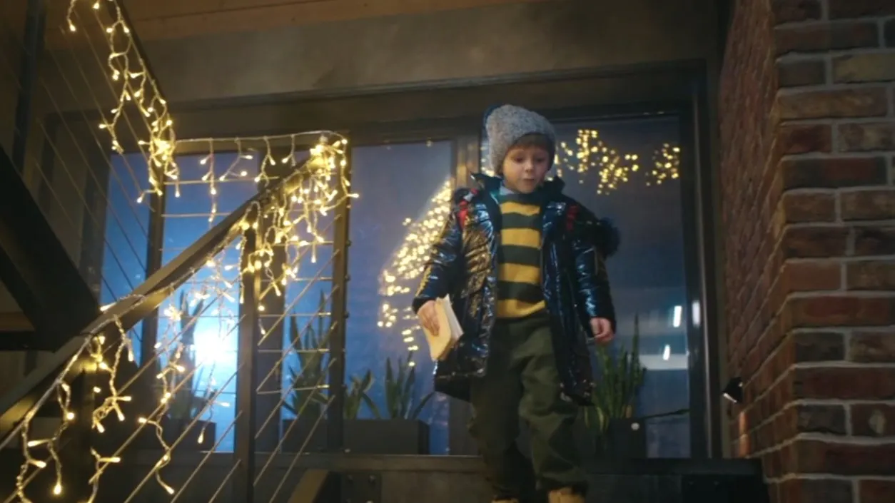 Кадр из трейлера фильма «Письмо Деду Морозу»/Продюсерский центр Киностудии им. М. Горького/Мэджик Фэктори/Атмосфера кино/kinopoisk.ru