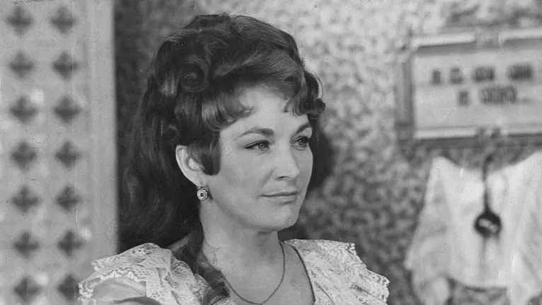 Людмила Хитяева в фильме «Приваловские миллионы». Фото: Свердловская киностудия/kinopoisk.ru