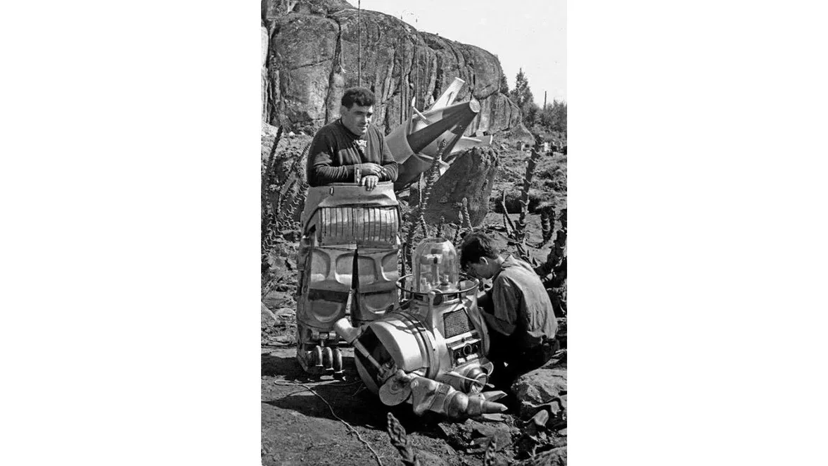 На съемках оригинального фильма «Планета бурь». Фото: «Леннаучфильм»