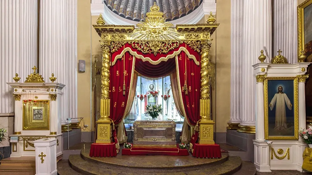 Рака с мощами святого Александра Невского в Свято-Троицкой Александро-Невской лавре в Санкт-Петербурге. Фото: lavra.spb.ru