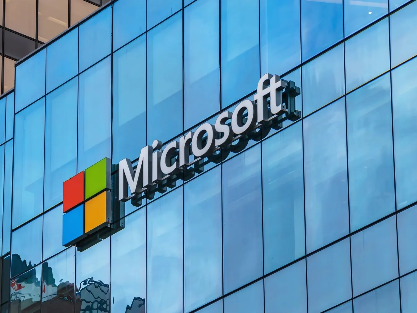 Microsoft ушел из России: что ждет пользователей без поддержки софта |  Ямал-Медиа