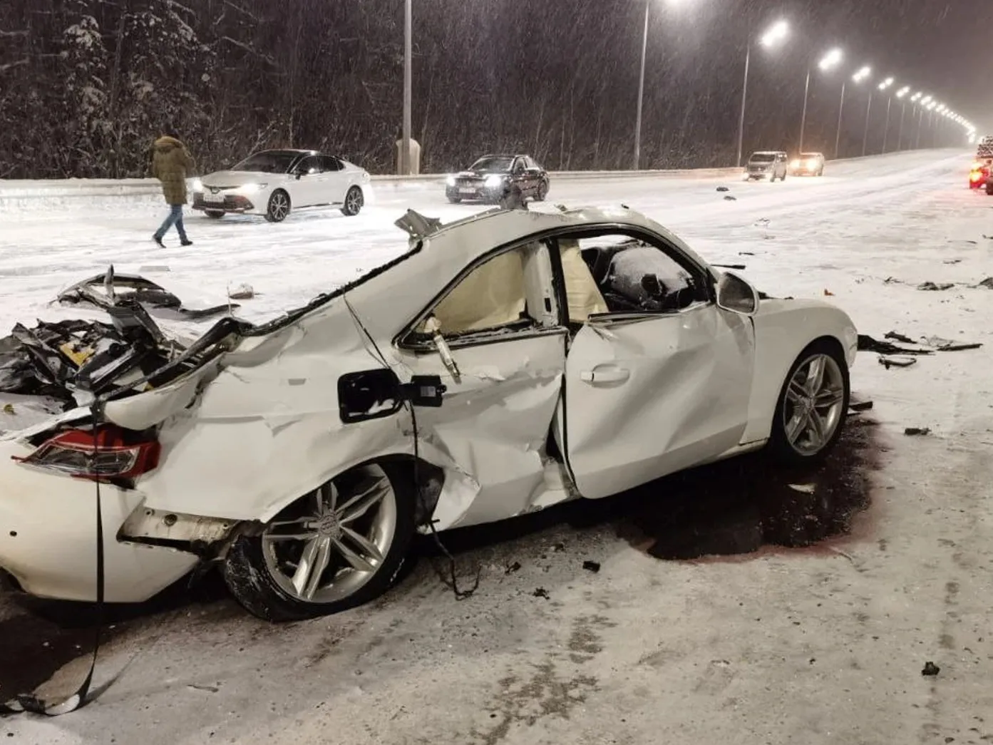 Скончались до приезда скорой: стали известны подробности смертельного ДТП в  Новом Уренгое | Ямал-Медиа