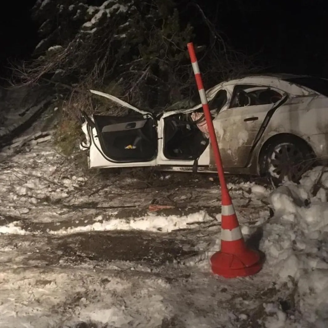 Водитель даже не заметил. В Тюмени два ребенка пострадали в ДТП с  большегрузом | Ямал-Медиа