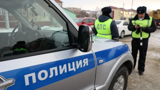 Водитель попал в больницу после ДТП на трассе Сургут — Салехард