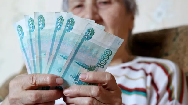 Разница между пенсиями работающих и незанятых россиян уменьшилась. Как оформить и не потерять северную пенсию