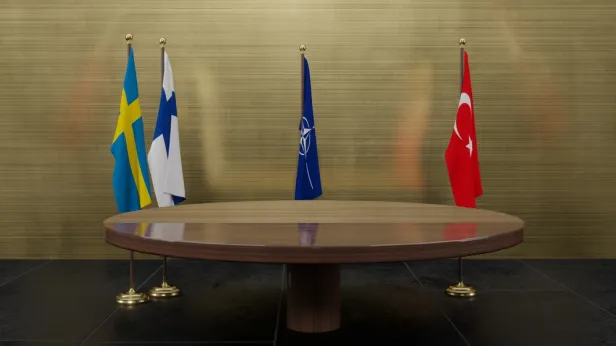 В НАТО заявили, что Турция разрешит Финляндии и Швеции вступить в альянс