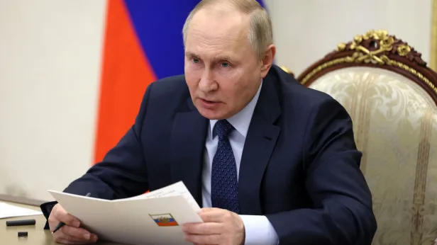 Президент Путин: Россия не будет размахивать ядерным оружием словно бритвой