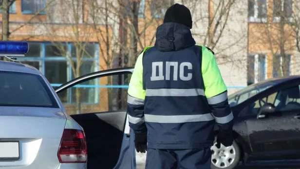 Российские автомобилисты начали исправно платить штрафы за нарушения ПДД: с чем это связано