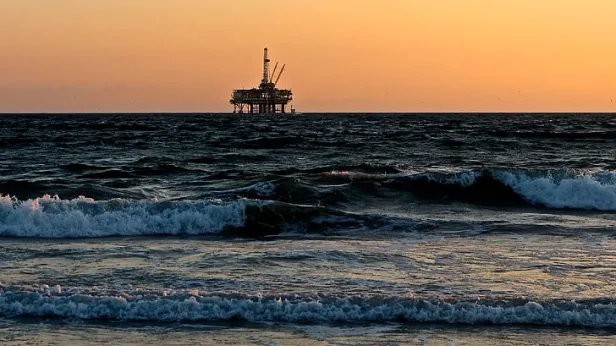 Песков: введение потолка цен на нефть не отразится на финансировании спецоперации