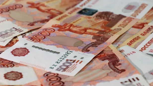 Салехард вошел в топ-10 городов России по уровню отраслевых зарплат