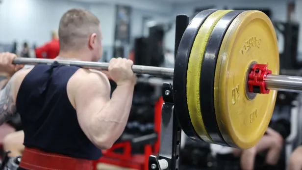 Ямальцы стали абсолютными чемпионами первенства УрФО по пауэрлифтингу