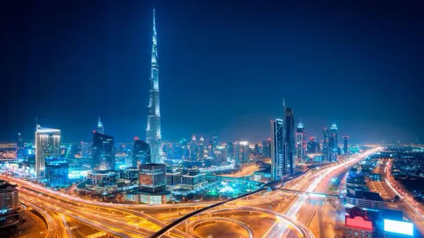 Ордена за «оборону Дубая»: в Сети высмеяли вернувшихся из ОАЭ туристов