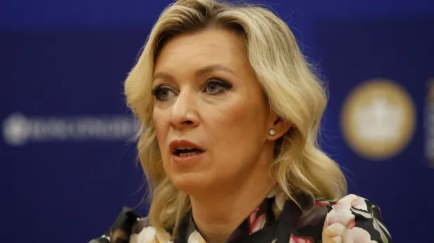 Захарова назвала вруном главу МИД Франции Барро из-за высказываний о России