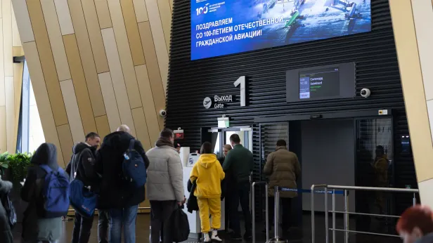Несколько ямальских рейсов перенесли на сутки из-за закрытого неба над Москвой