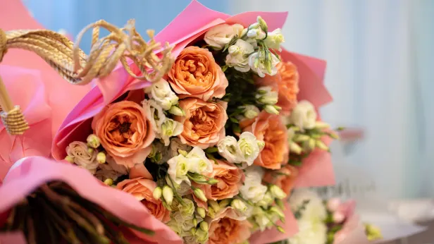 В Салехарде поздравили семью Саромудовых с рождением пятого ребенка