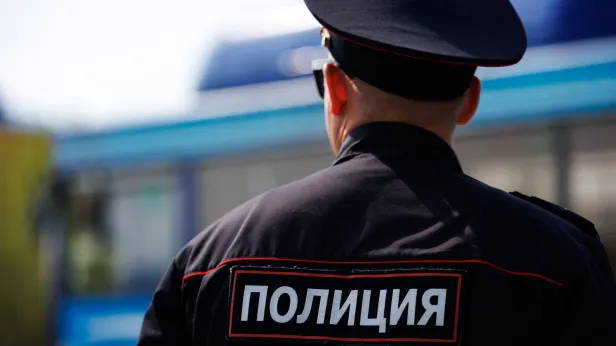 Дебошир-надымчанин заплатит 100 тысяч за избиение полицейского