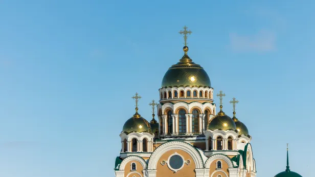 Радоница и Вадим Ключник 21 и 22 апреля: как поминать усопших и что читать на могиле