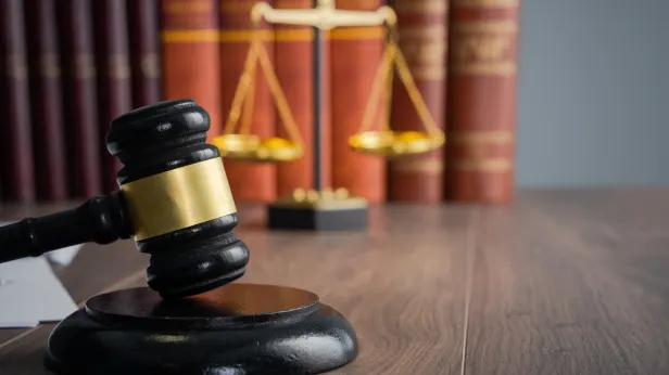 Суд поставил точку в деле о гибели подростка на площади в Уренгое