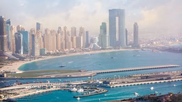 Застрявшим в Дубае россиянкам начали предлагать «подработку»