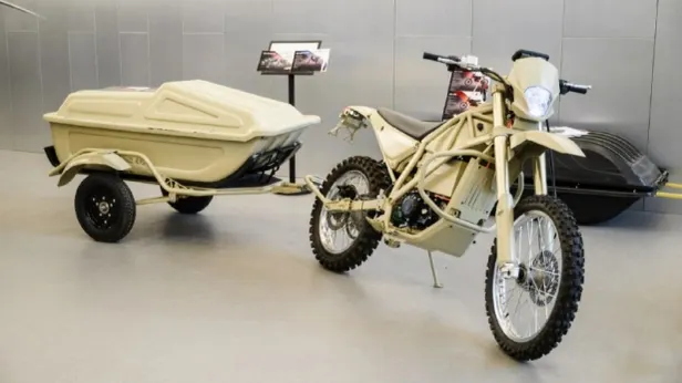 «Ростех» представил в Москве новые дроны и электробайки для бойцов СВО