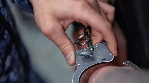 Стало известно, за что задержали мэра Уфы