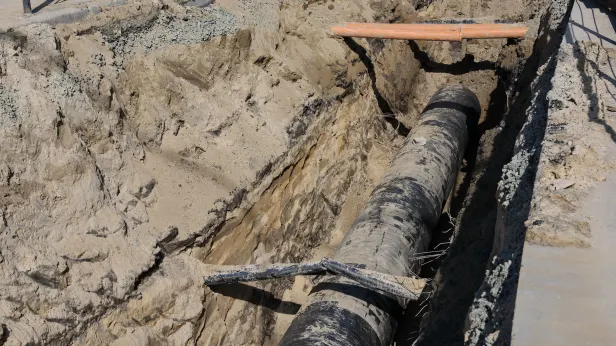 В Волновахе ямальские коммунальщики поддержали работу сетей в морозы