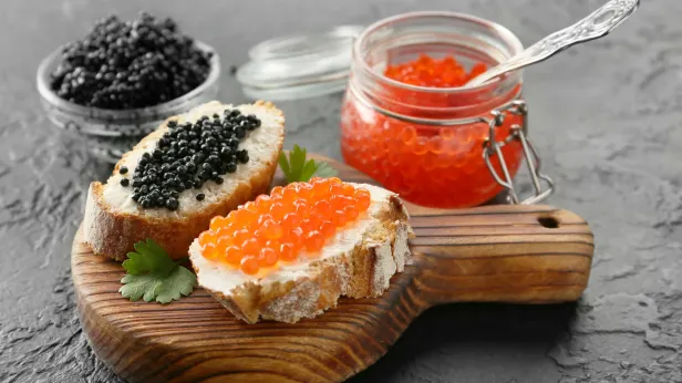 Президент ВАРПЭ Зверев: пик спроса на икру в РФ придется на Масленицу и 8 марта