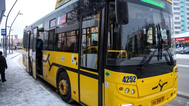 В ЯНАО изменили расписание двух межмуниципальных автобусных маршрутов