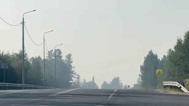 Смог от природных пожаров пришел в Пуровск